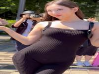 팬티라인 다 비치는 타이트한 트와이스 나연